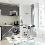 Modern And Bright Studio Bastille Le Marais